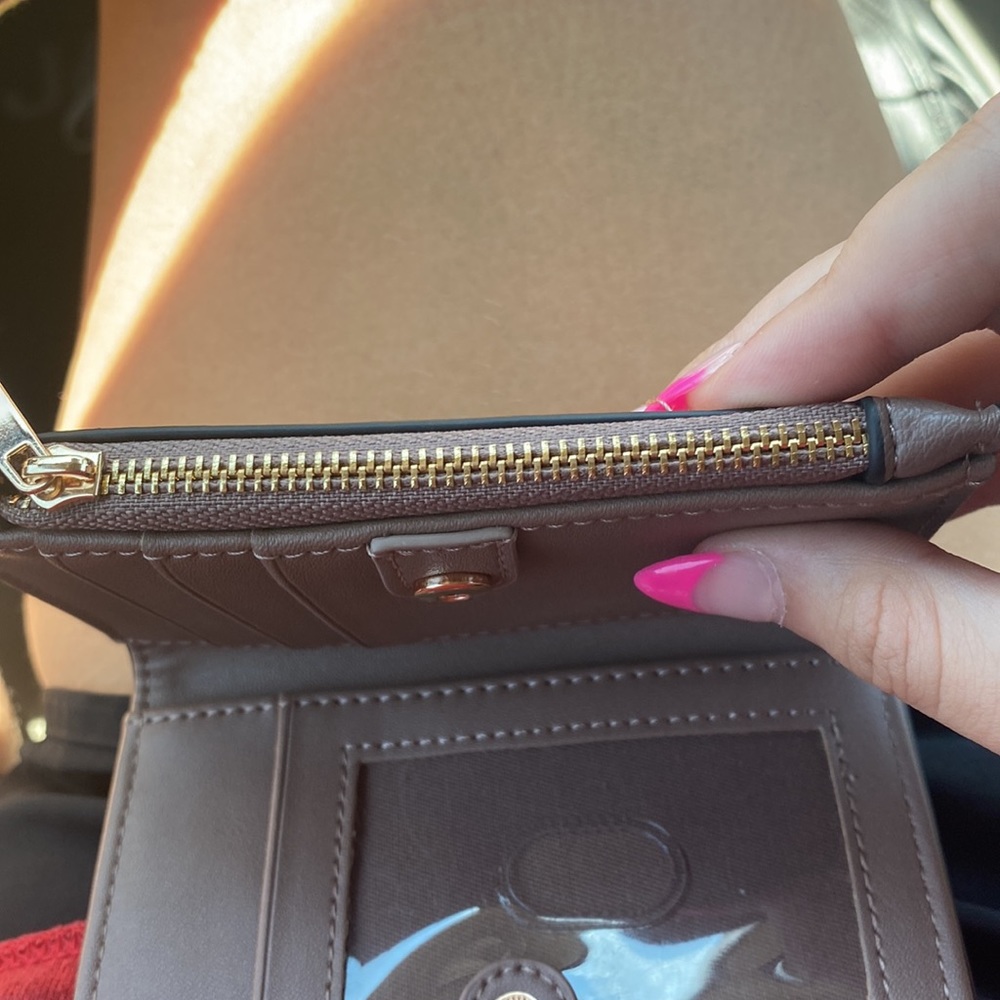 Wallet - Picture 3 of 3